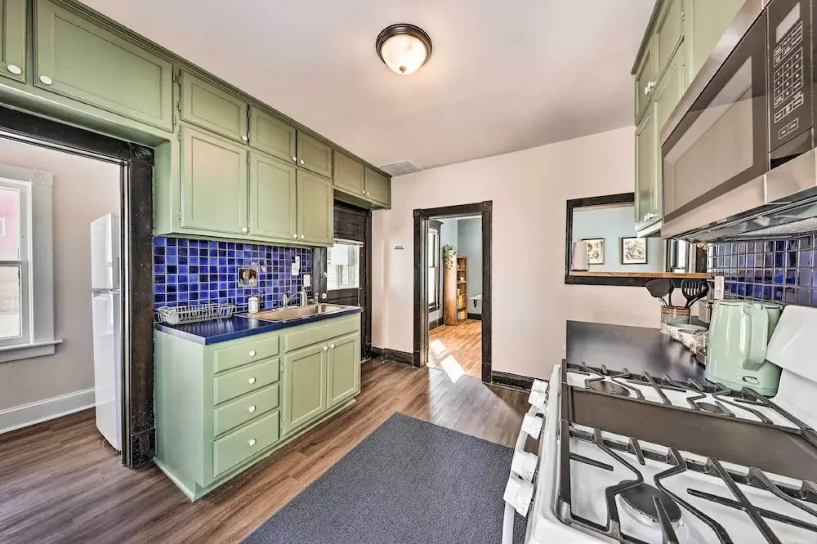 Newly Renovated Home Close to Dtwn Lawrence!