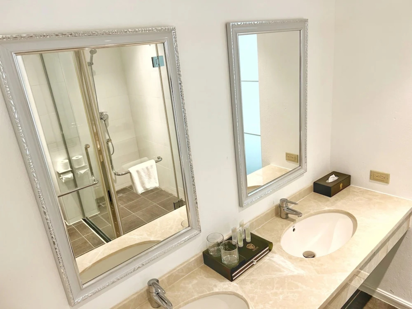 Tinian Diamond Hotel