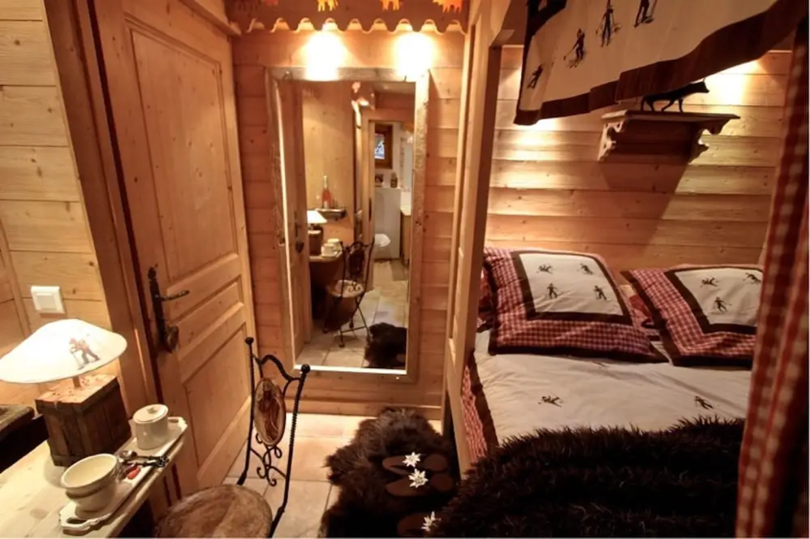 Chalet With 5 Rooms in Montriond, With Wonderful Mountain View, Furnis