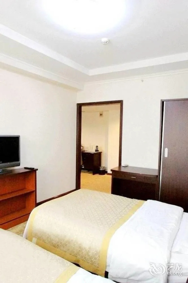 Zhuhui Business Hotel - Qingdao