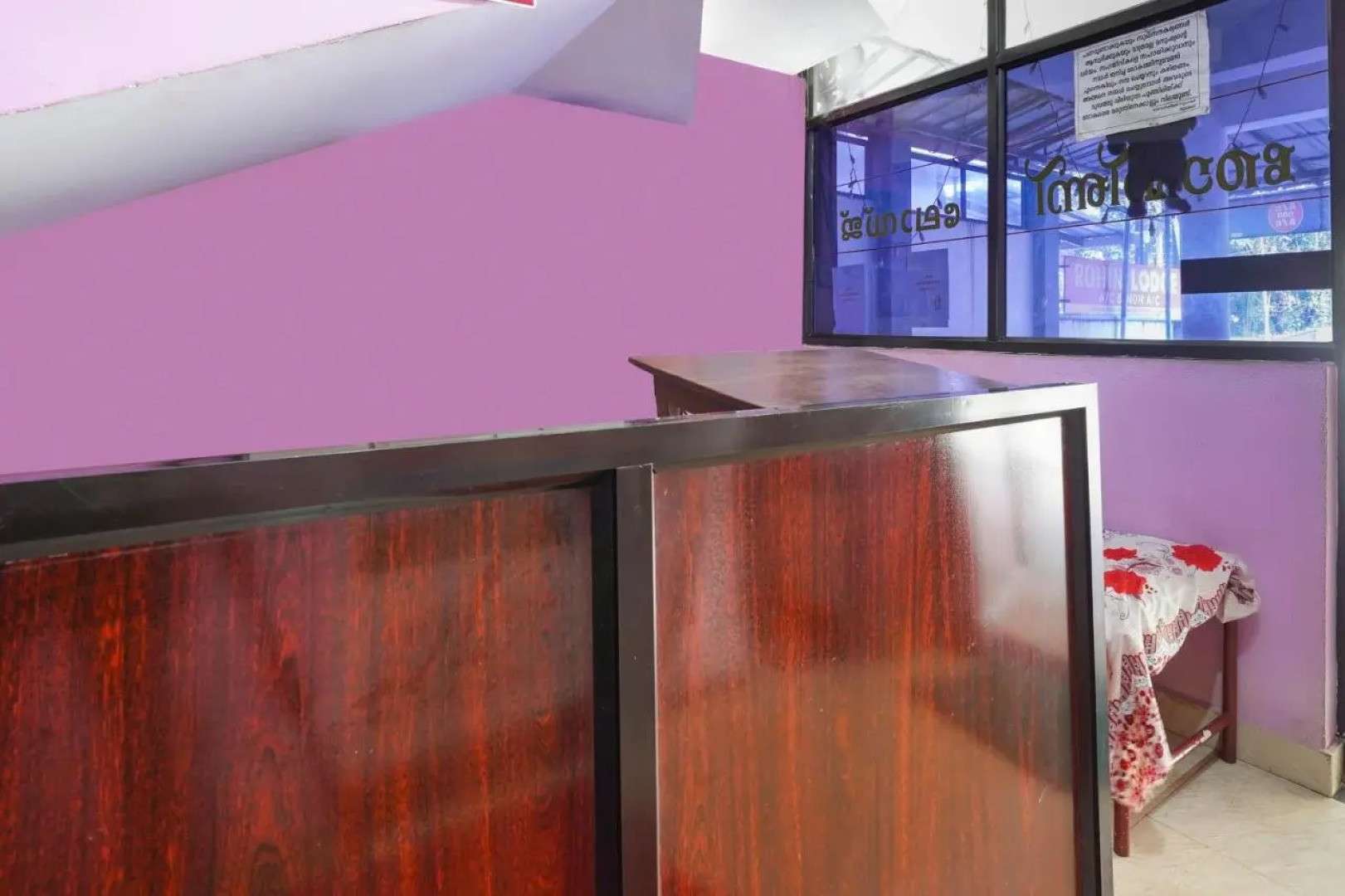 SPOT ON 66098 Rohini Residency