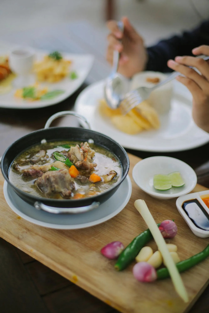 Front One Hotel Pamekasan Madura