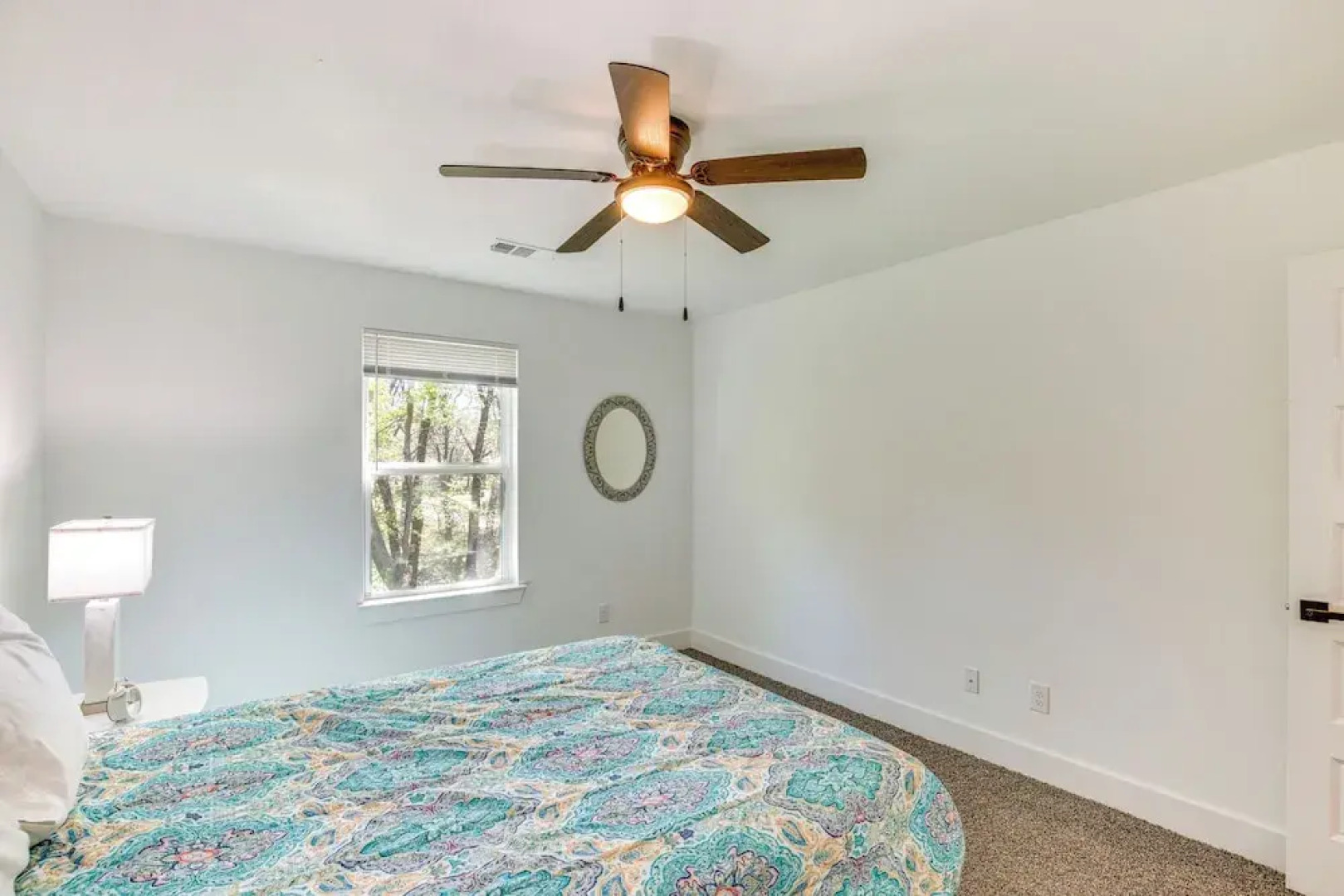 Fire Pit + Grill: Lakeside Gun Barrel City Home!