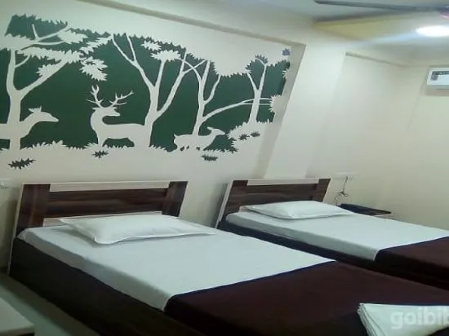 Neelisha River Front Inn