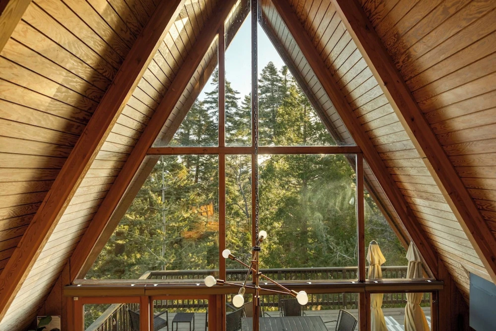 The Tranquil Pines A-frame Cabin Spectacular Views!
