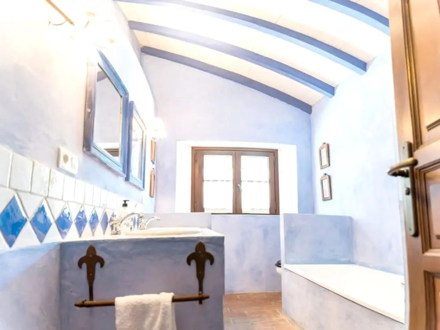 Villa with 4 Bedrooms in Málaga, with Wonderful Mountain View, Private Pool, Furnished Terrace - 27 Km From the Beach