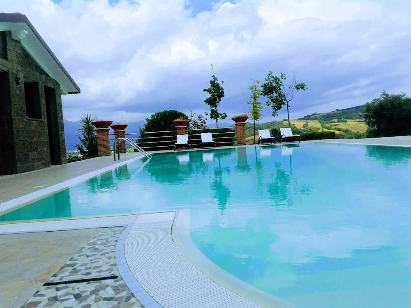 House With 3 Bedrooms in Bosco di Caiazzo, With Wonderful Mountain View, Shared Pool, Enclosed Garden