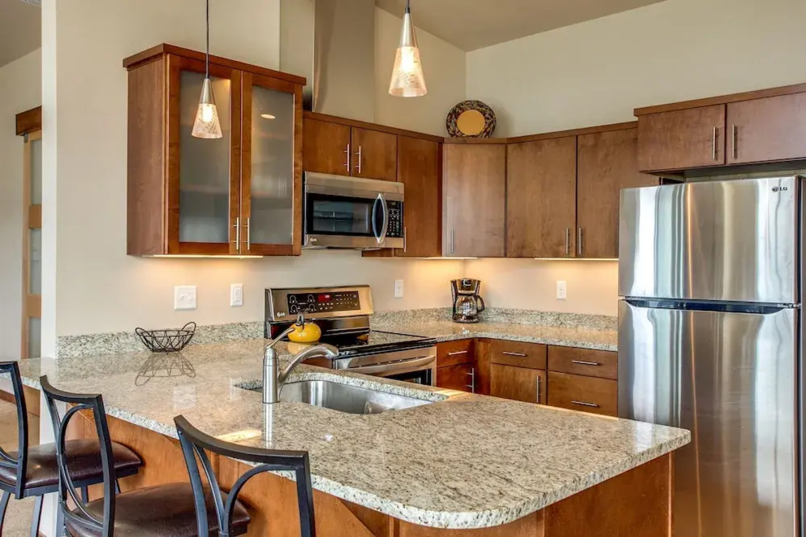 Lake Chelan 'manson Bay' Condo w/ Pool Access!