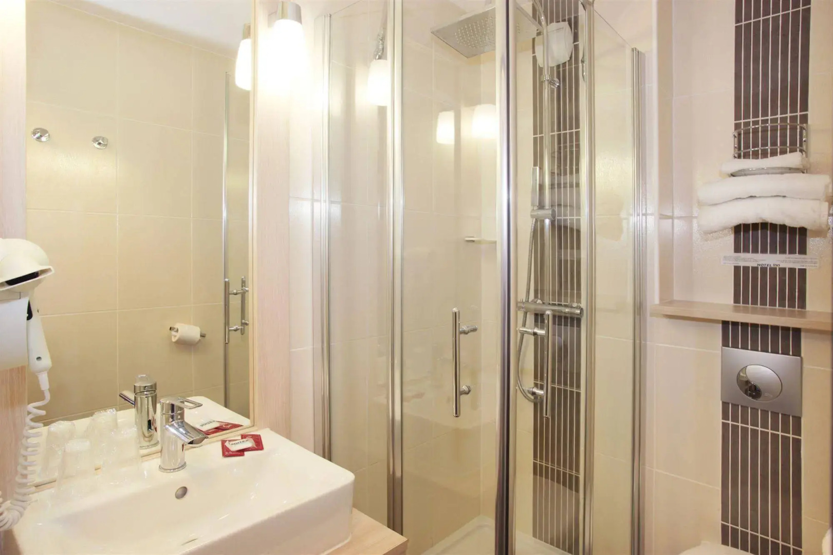 Hôtel Inn Design Rochefort Resto Novo