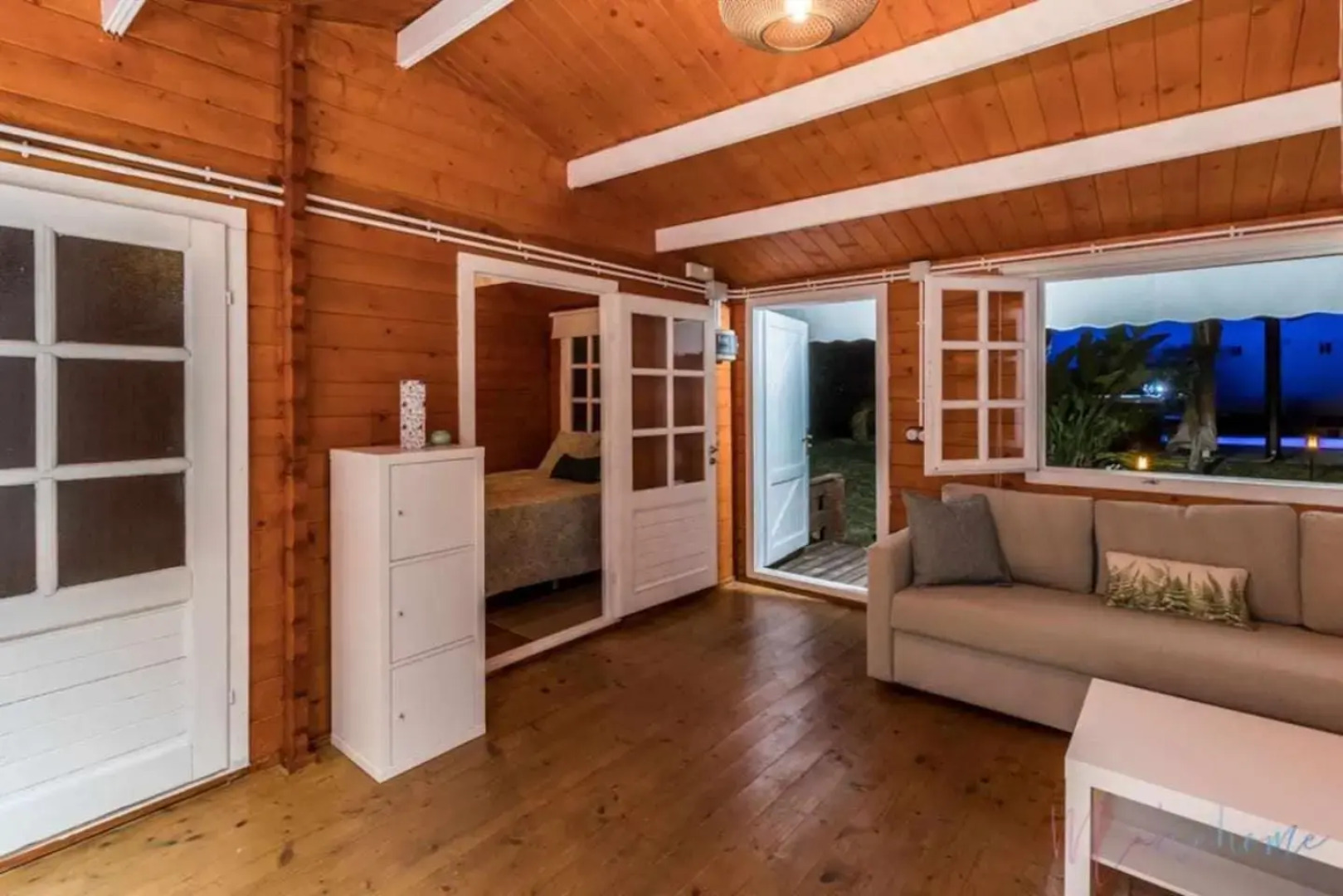 Bungalow espectacular garaje piscina y jacuzzi