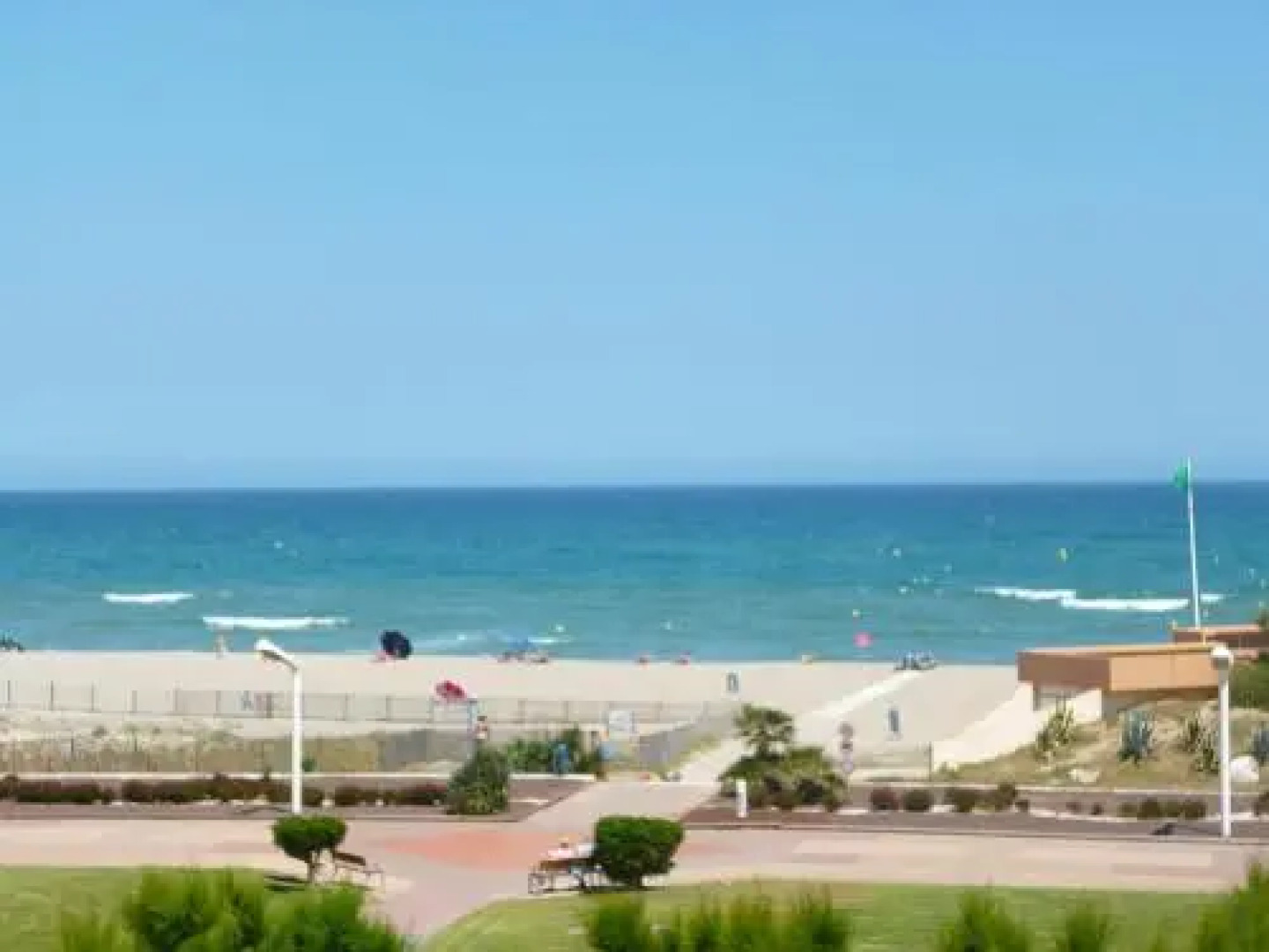 Apartment Front de Mer.8