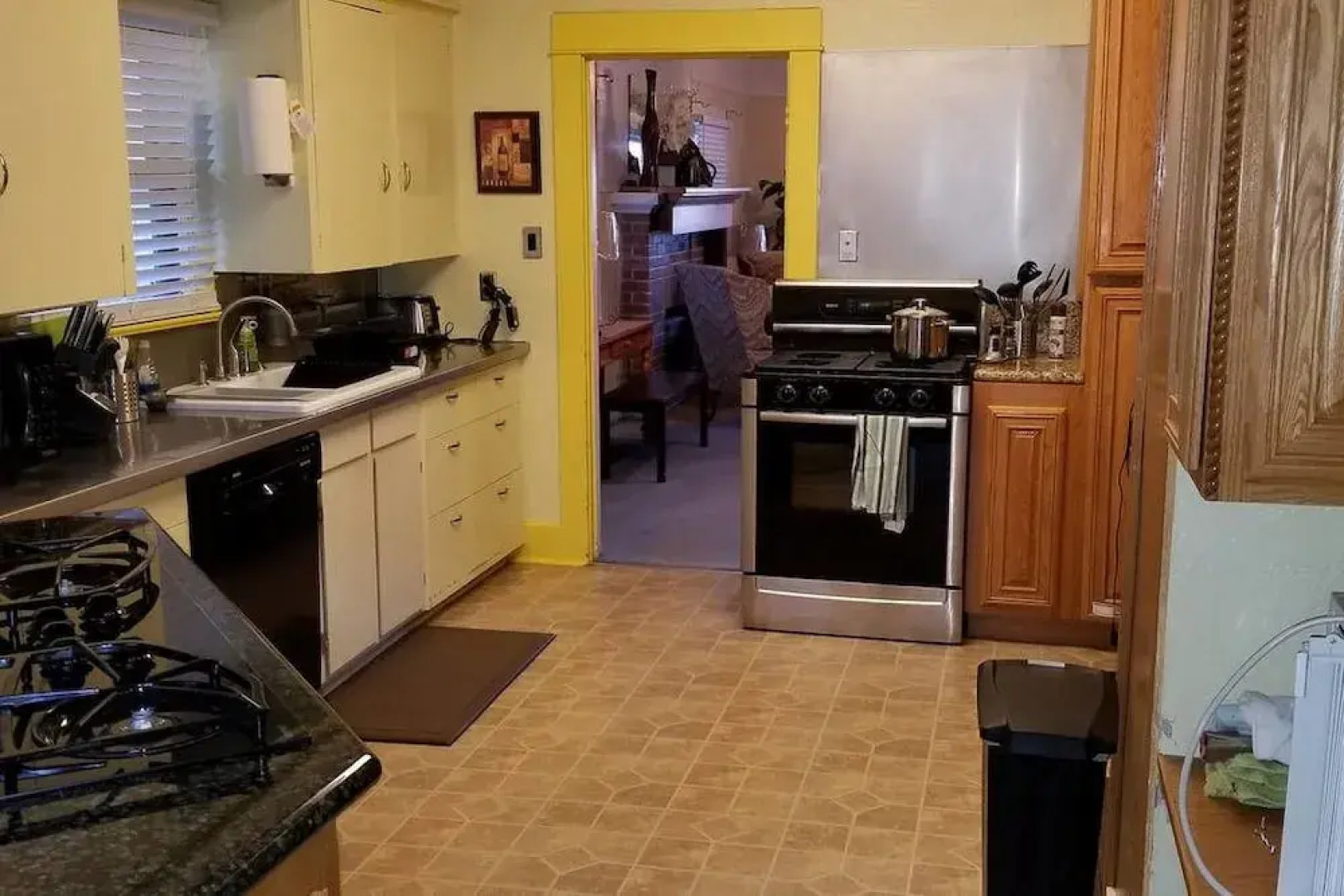 Historic SmartHome- King 1-5 Beds