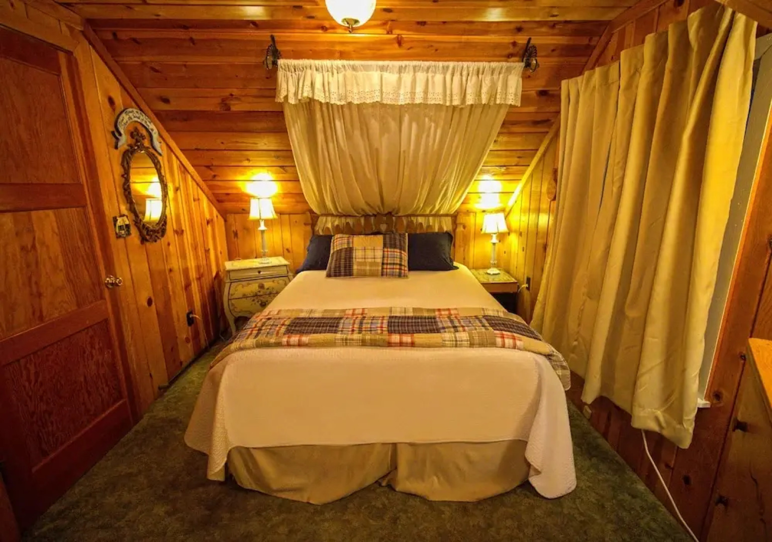 Arrowhead Pine Rose Cabins