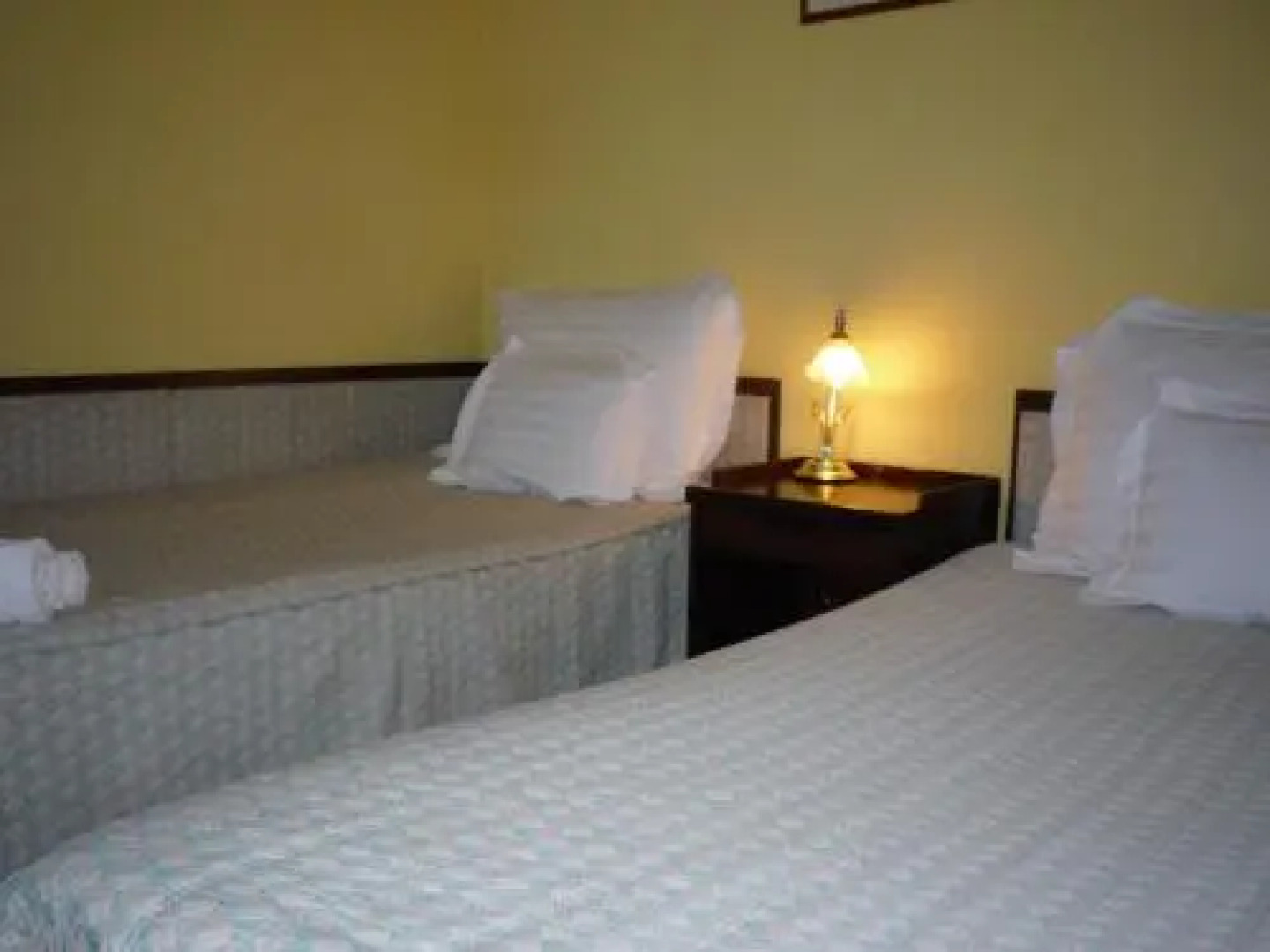 Kaloz Fregatt Panzio & Etterem