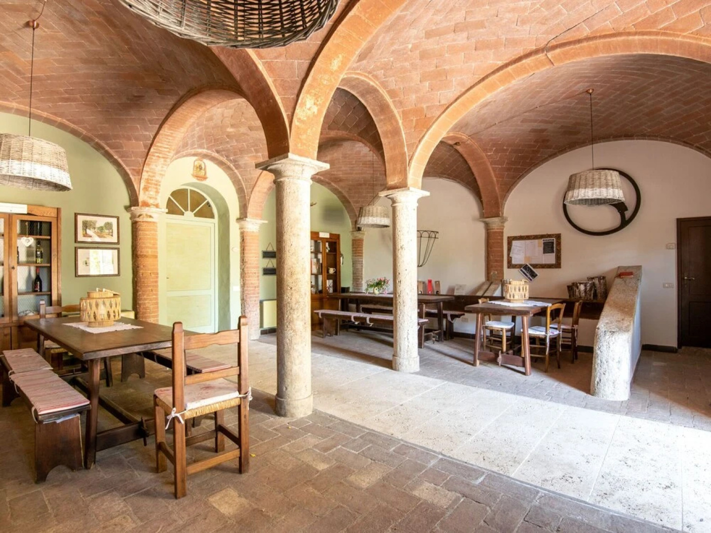 Vintage Apartment in Rapolano Terme with Swimming Pool