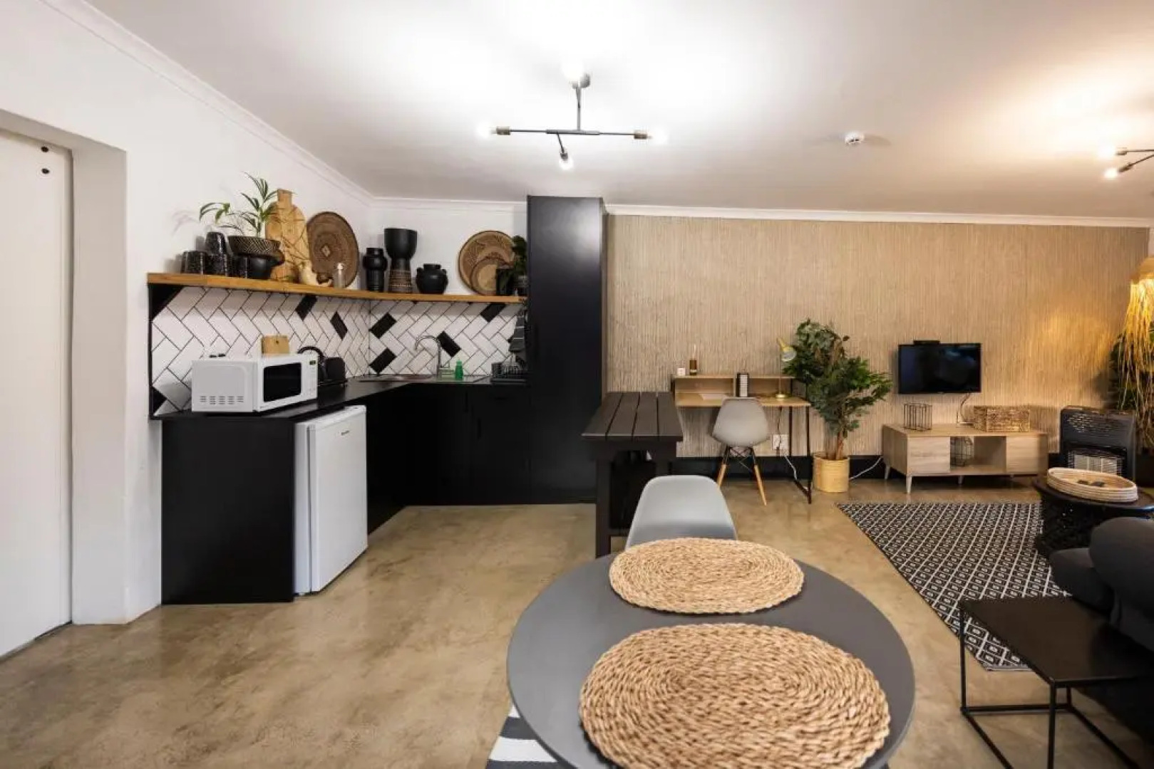 Fever Tree Guesthouse