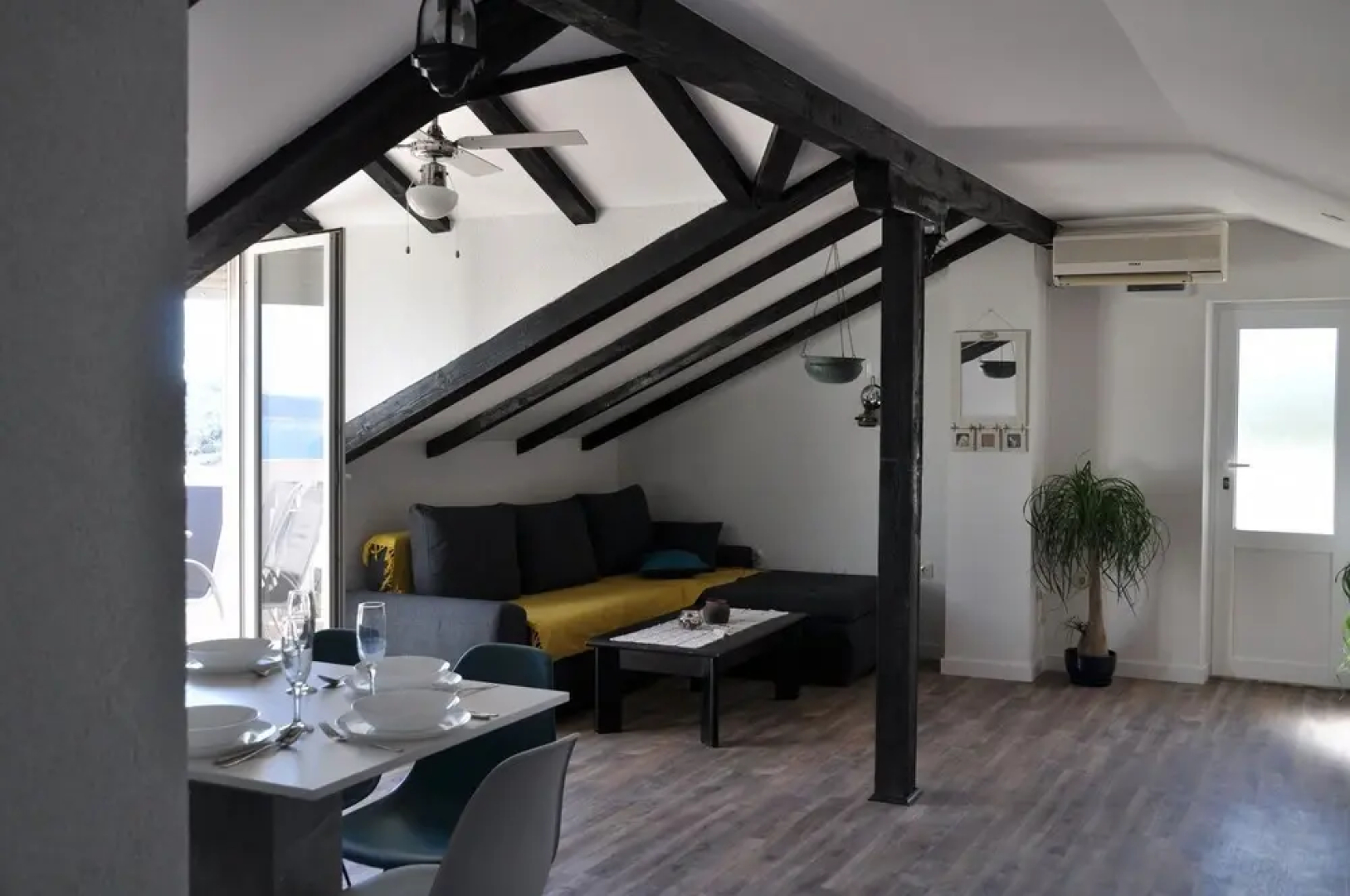 Špiro - Parking and Barbecue - A2 Potkrovlje