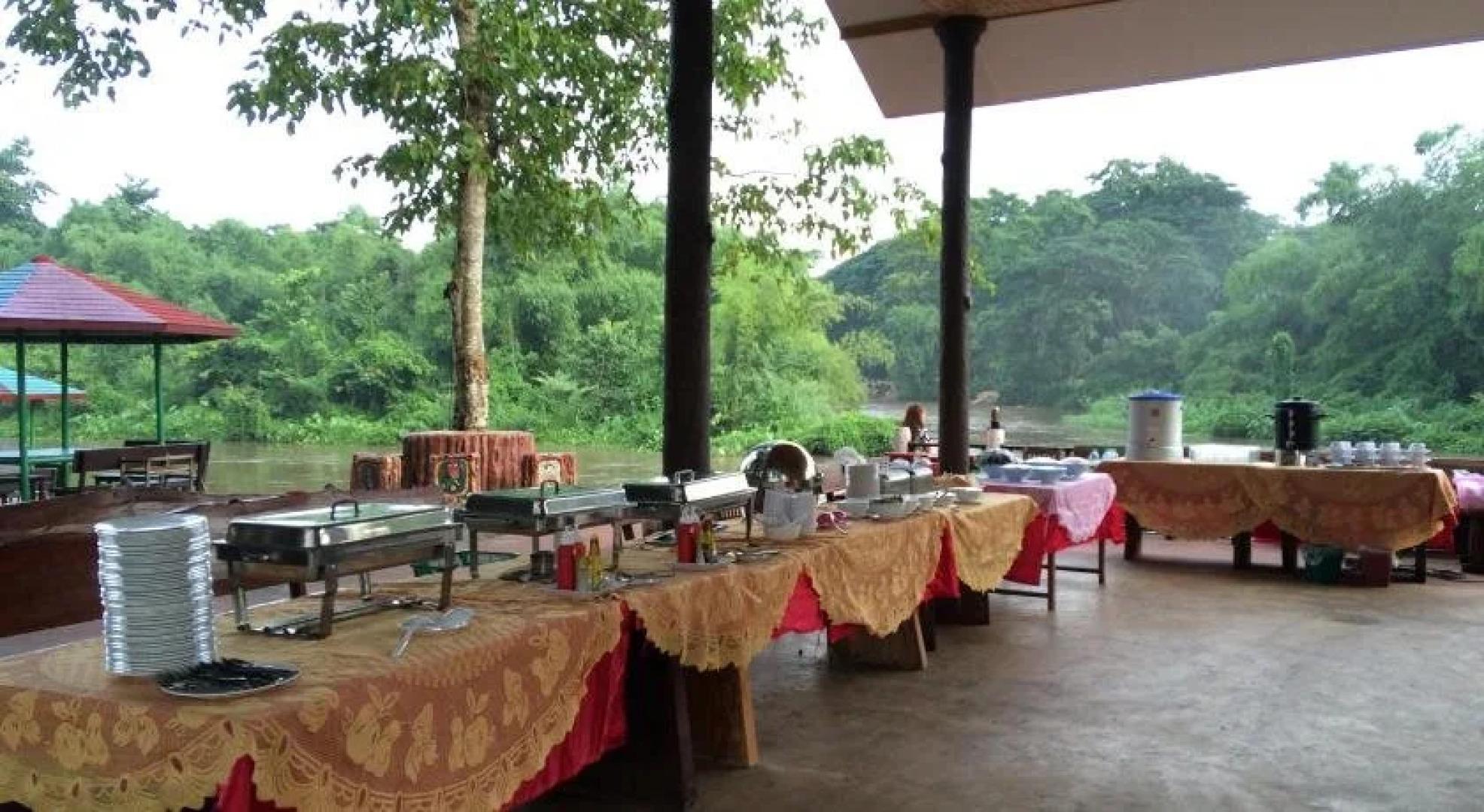 River & Mountain resort