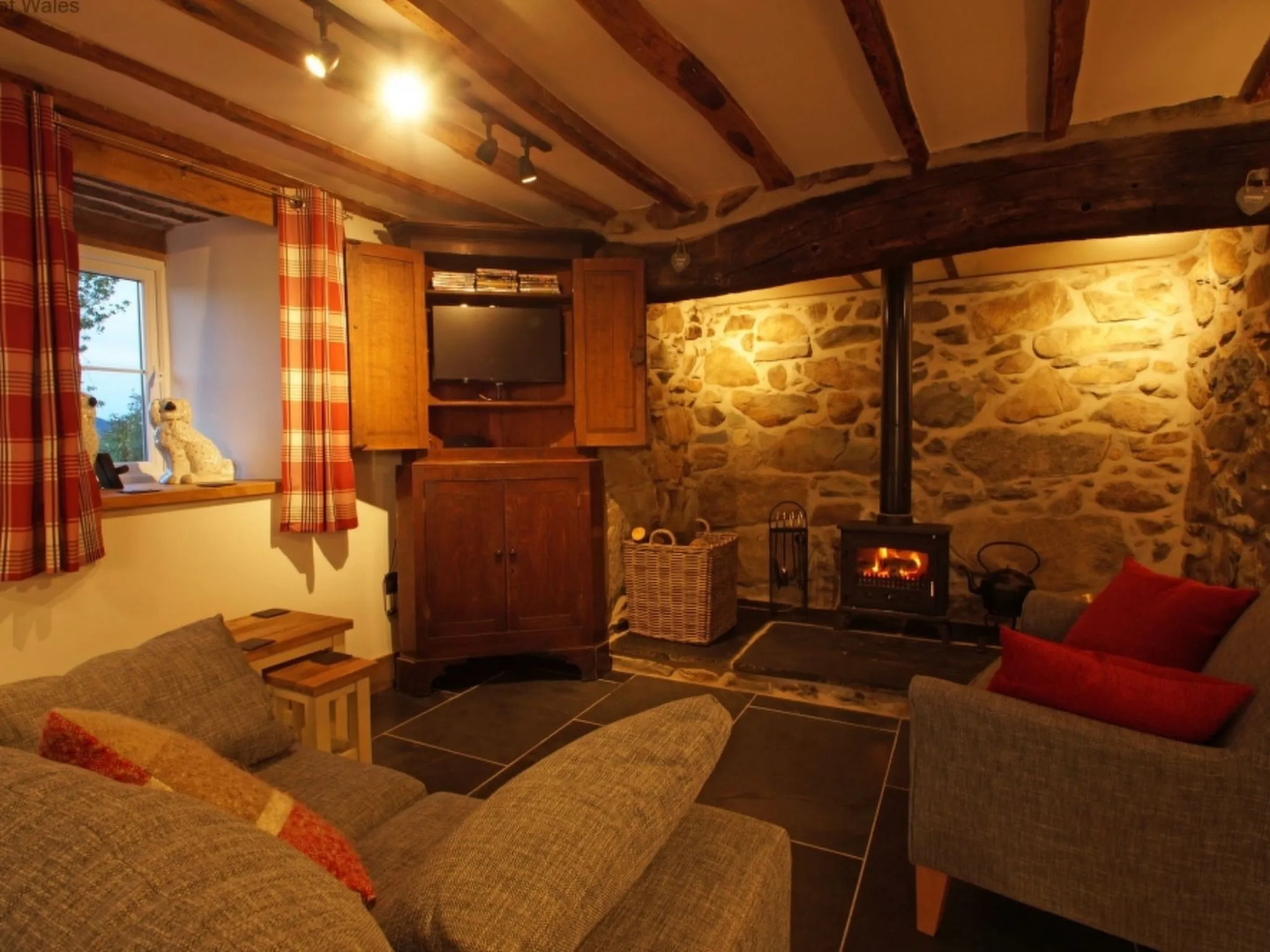 Holiday Home Bwthyn Braf