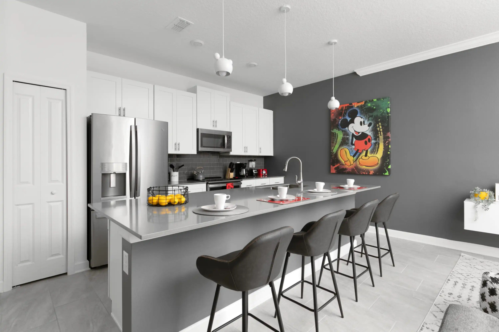 Chic townhouse with private pool near Disney