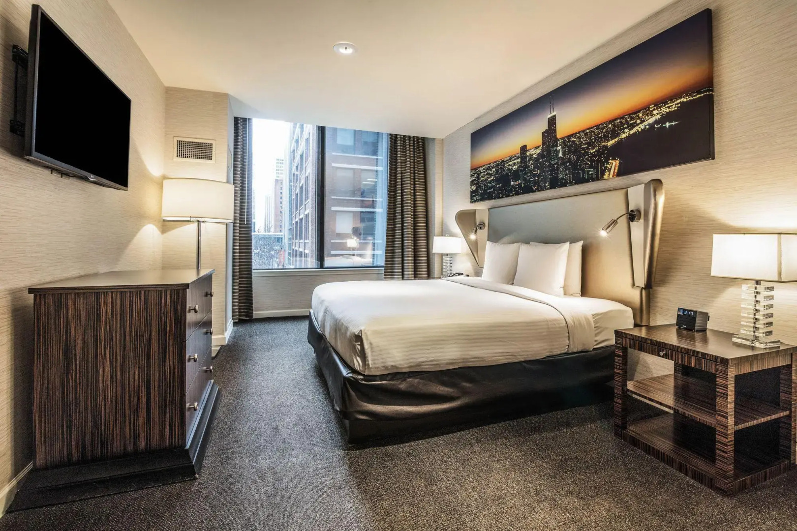 The Chicago Hotel Collection Magnificent Mile Hotel & Suites 