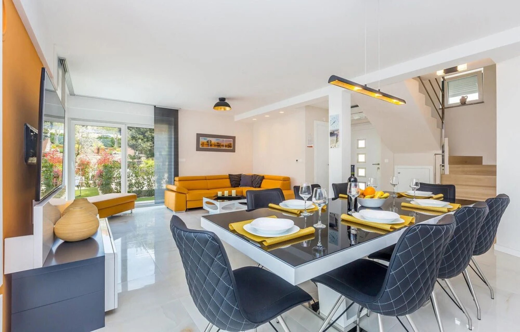 Beautiful Home in Malinska with Hot Tub, 3 Bedrooms & Sauna