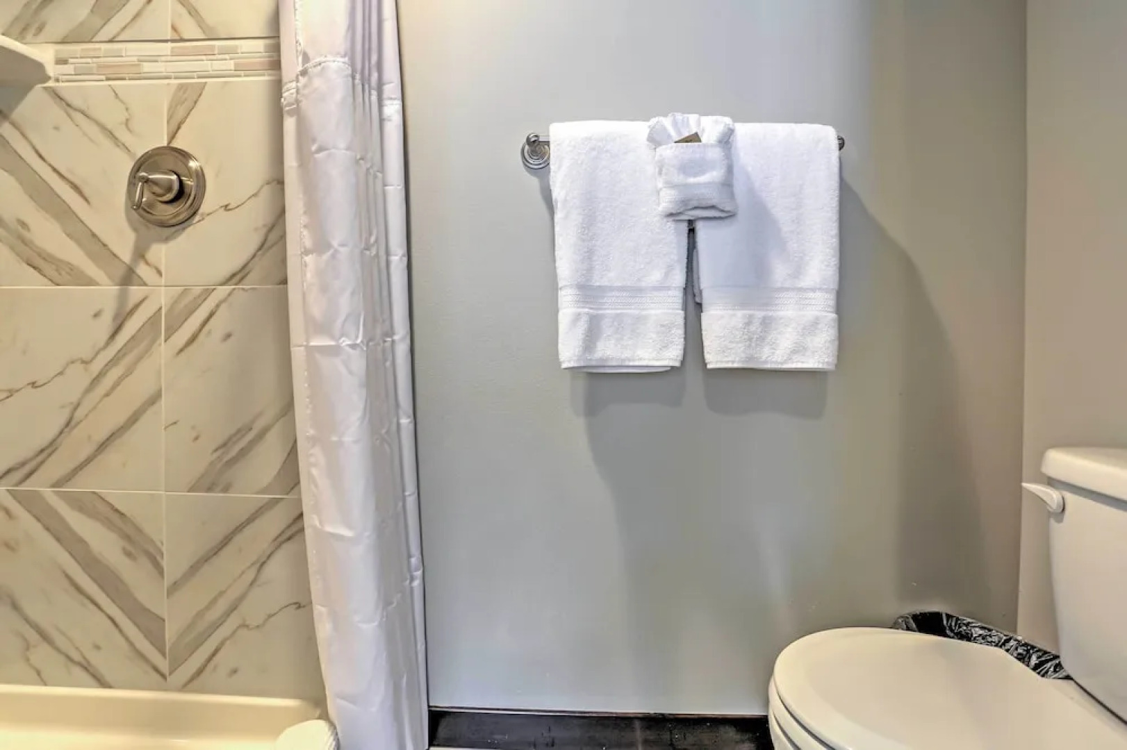 Cozy Manson Condo on Lake Chelan w/ Pool Access!