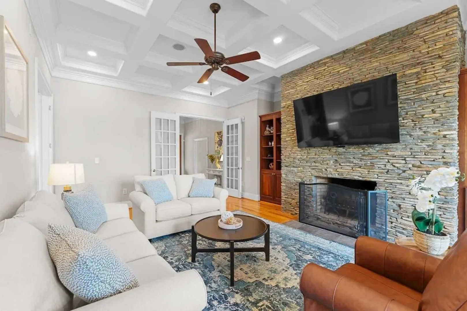 Sunset Pointe by Avantstay Waterfront, Beach, Fire Pit Sleeps 14 5bdr 4BA