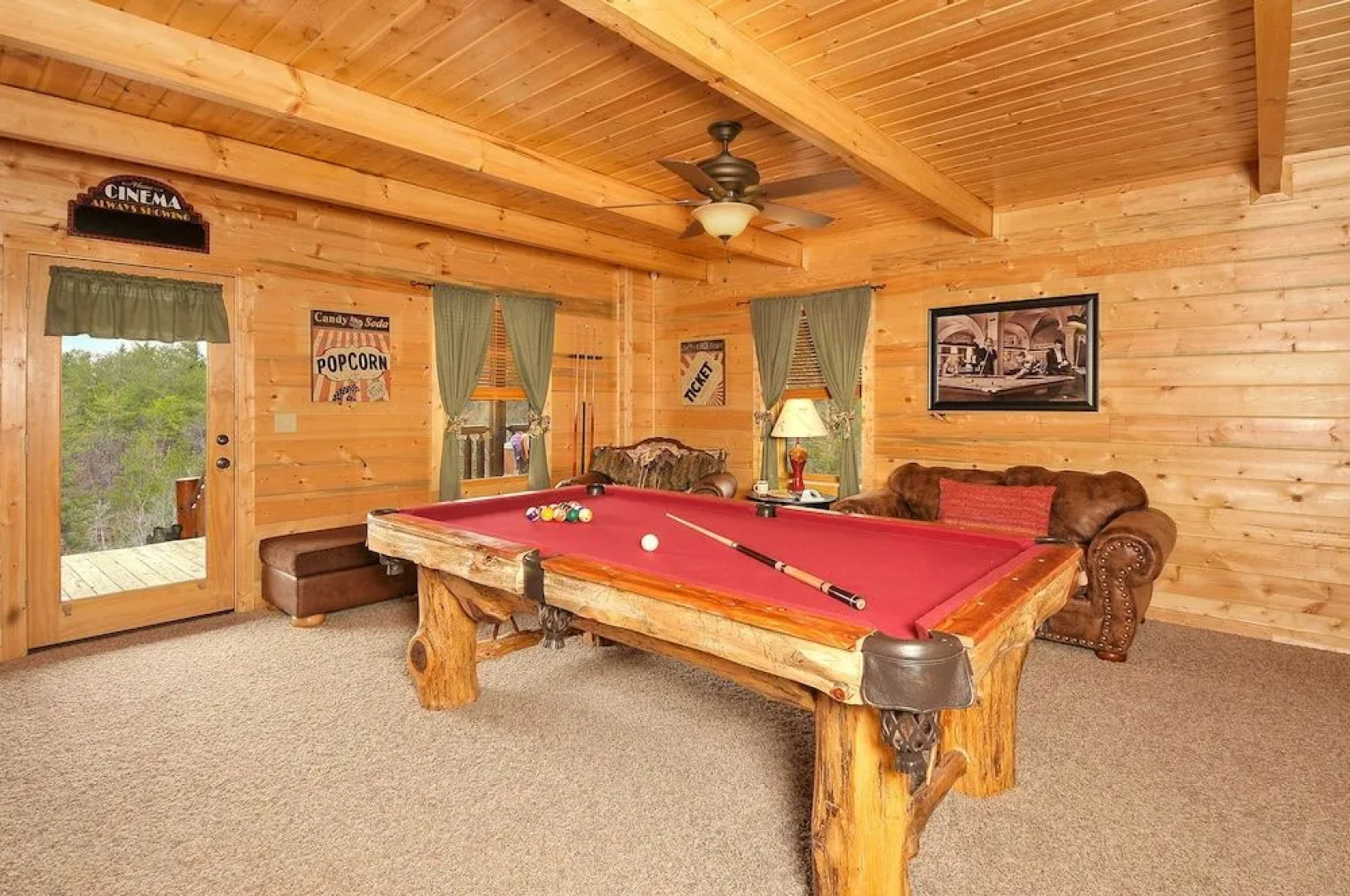 Majestic Sunset - 4 Br cabin by RedAwning