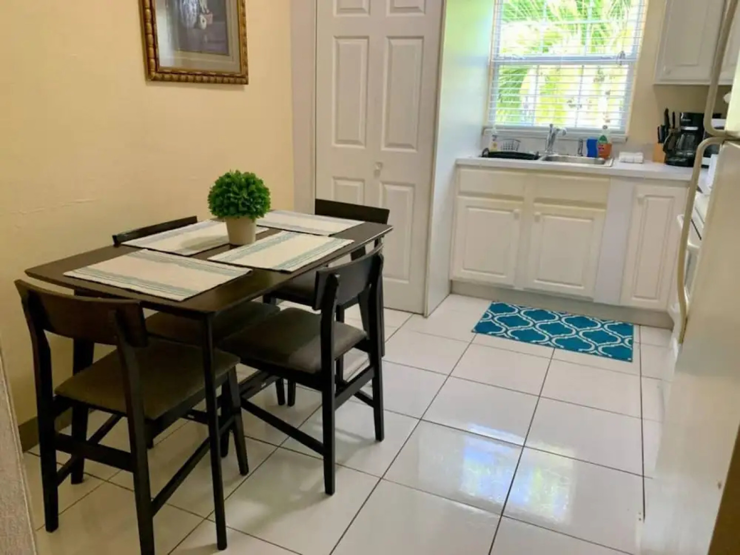 S2A Blue Pavilion - Beach Transfers Meals Tours Island Retro Chic