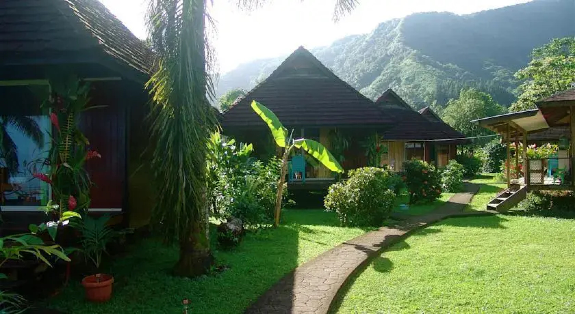 Tauhanihani Village Lodge La Vague Bleue