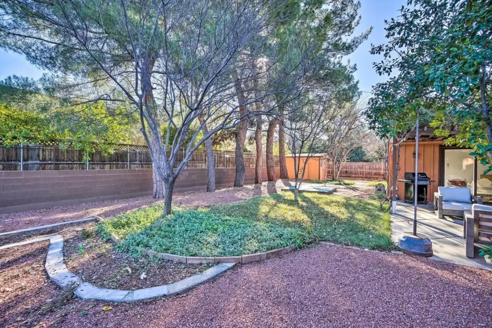 4 Mi to Main Street: Spacious Sedona Home