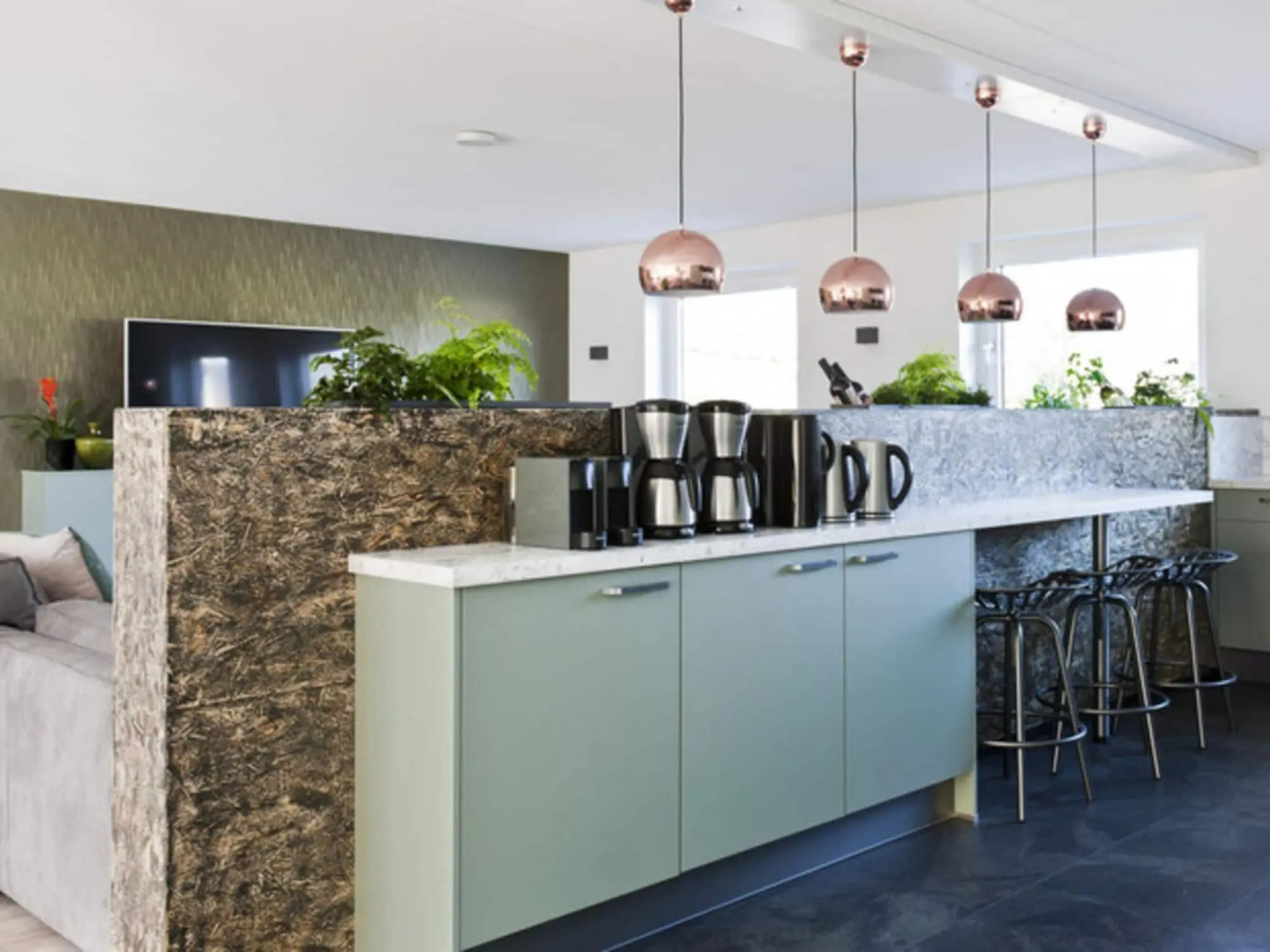 Luxurious group home with hot tub in Vlagtwedde