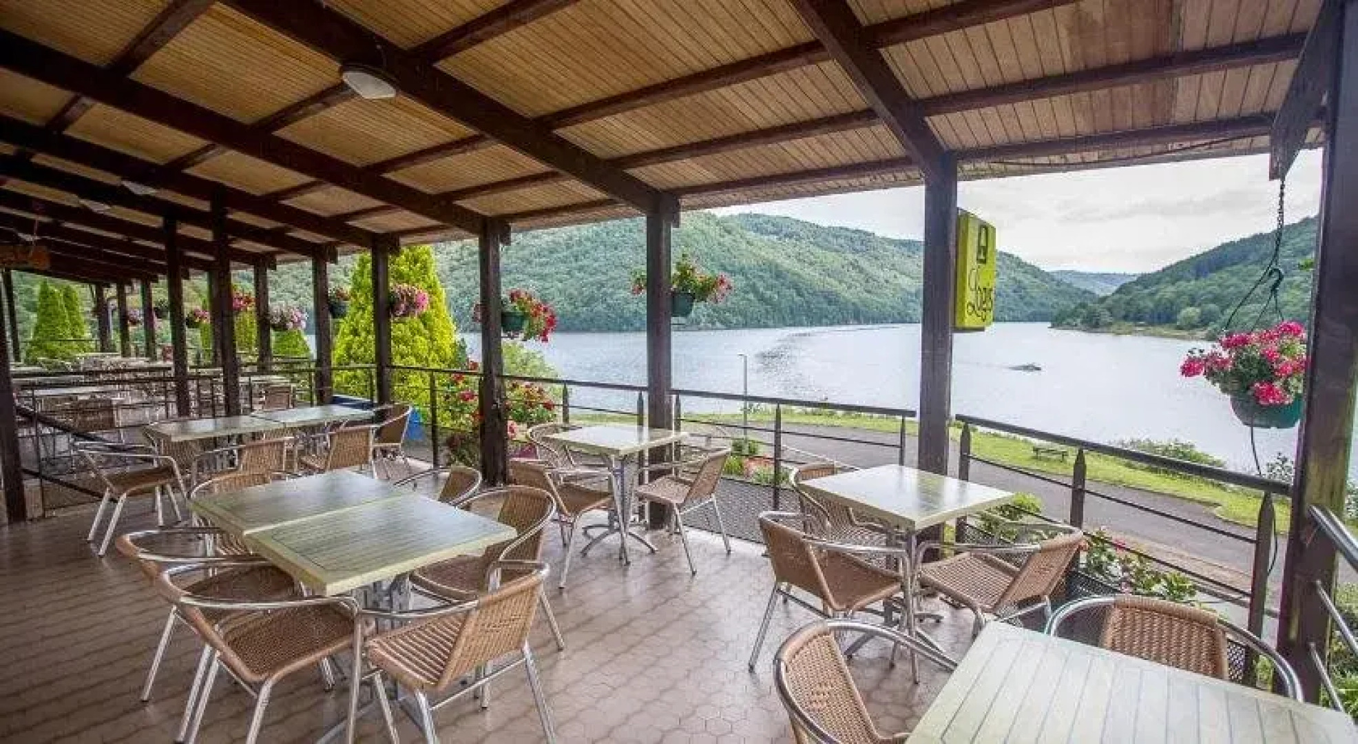 Logis Hôtel Belle Vue