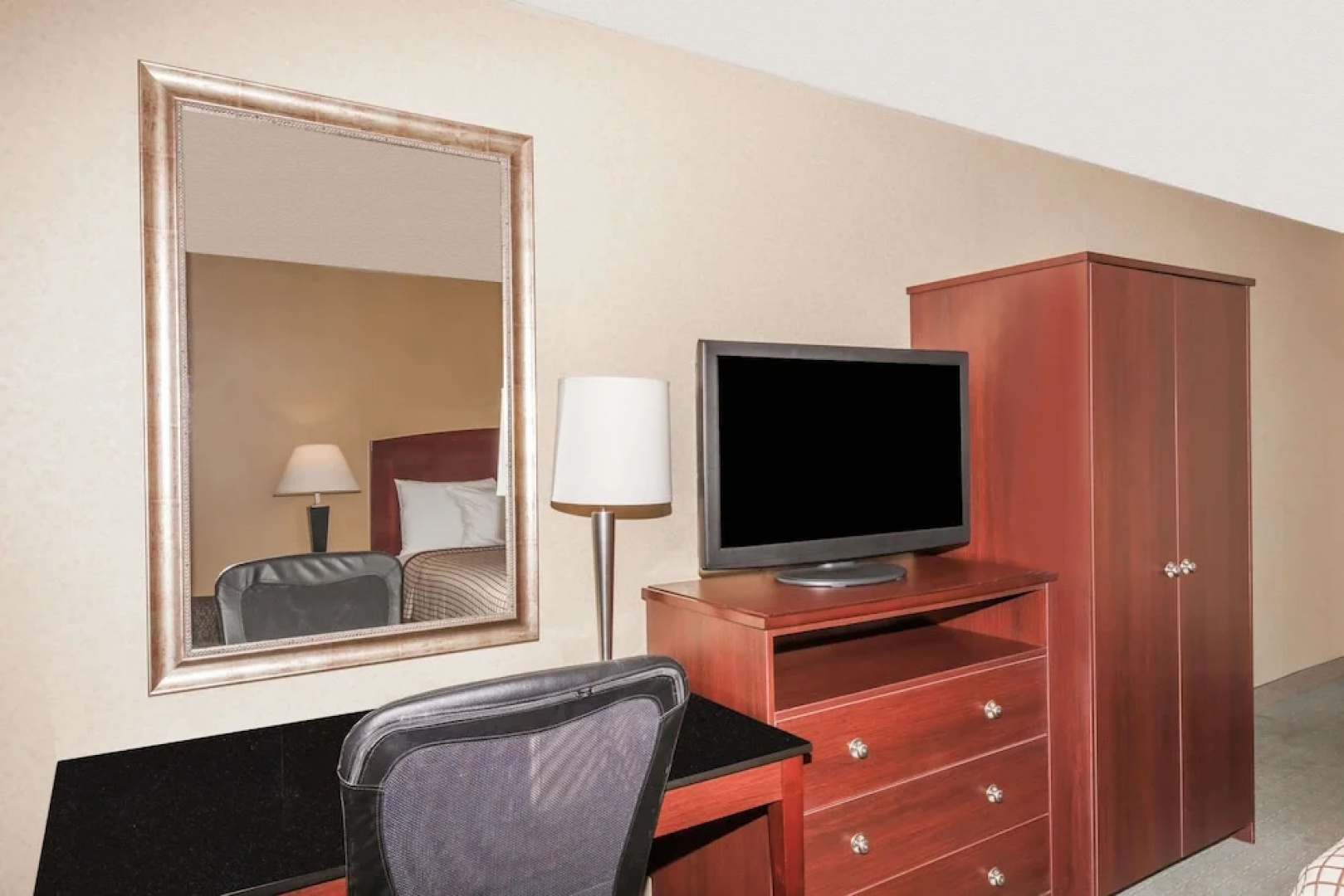 Days Inn Utica