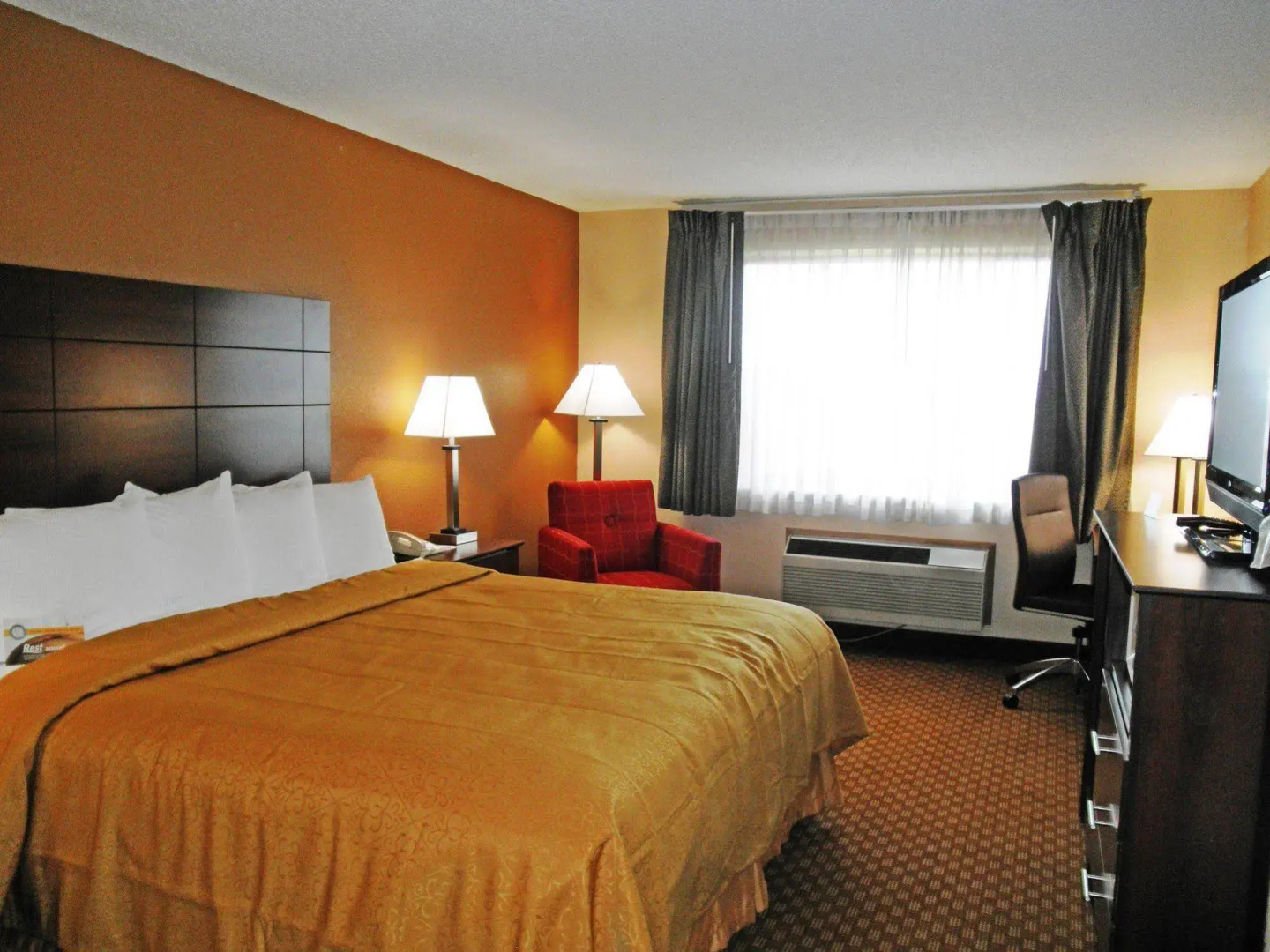 Super 8 by Wyndham Sturtevant/Racine