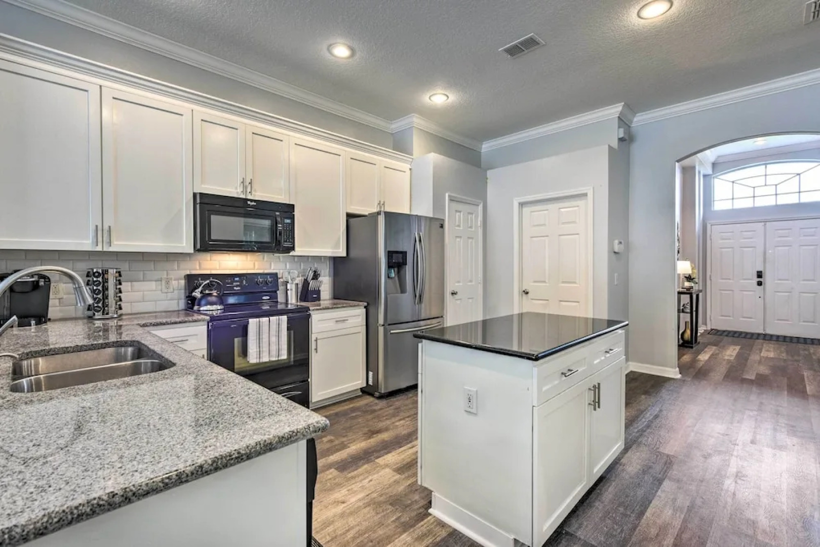 Apopka Single-story Home w/ Private Lanai + Pool!