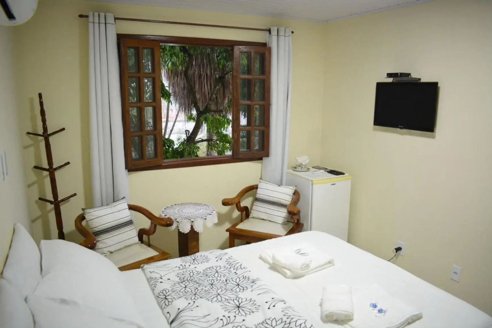 Nova Suíte - centro de Domingos Martins + Café da manhã