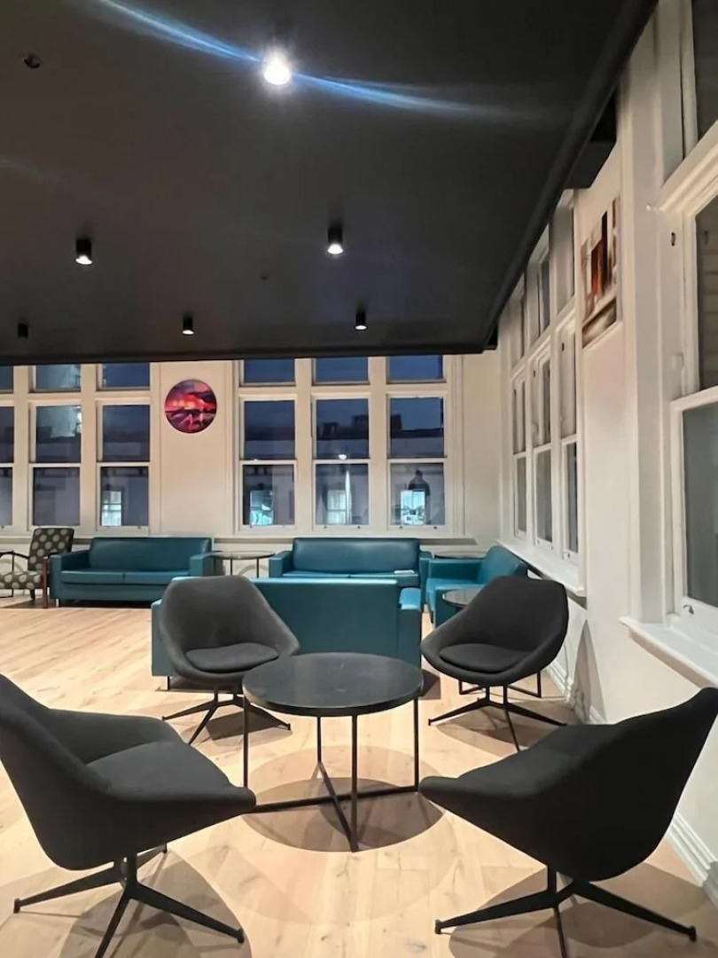 Nomads Auckland Backpackers