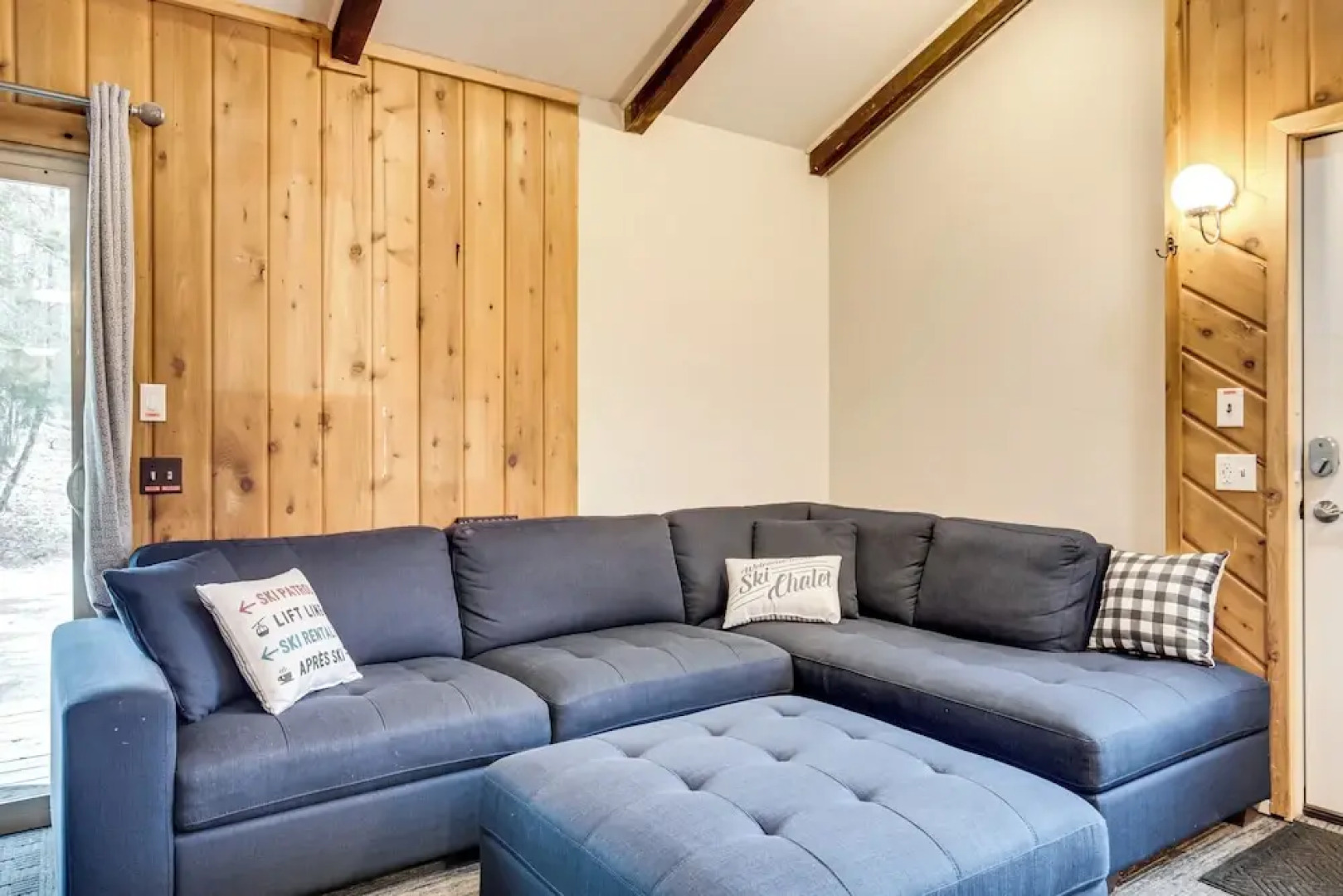 Iron River Retreat w/ Sauna: Walk to Ski Brule!