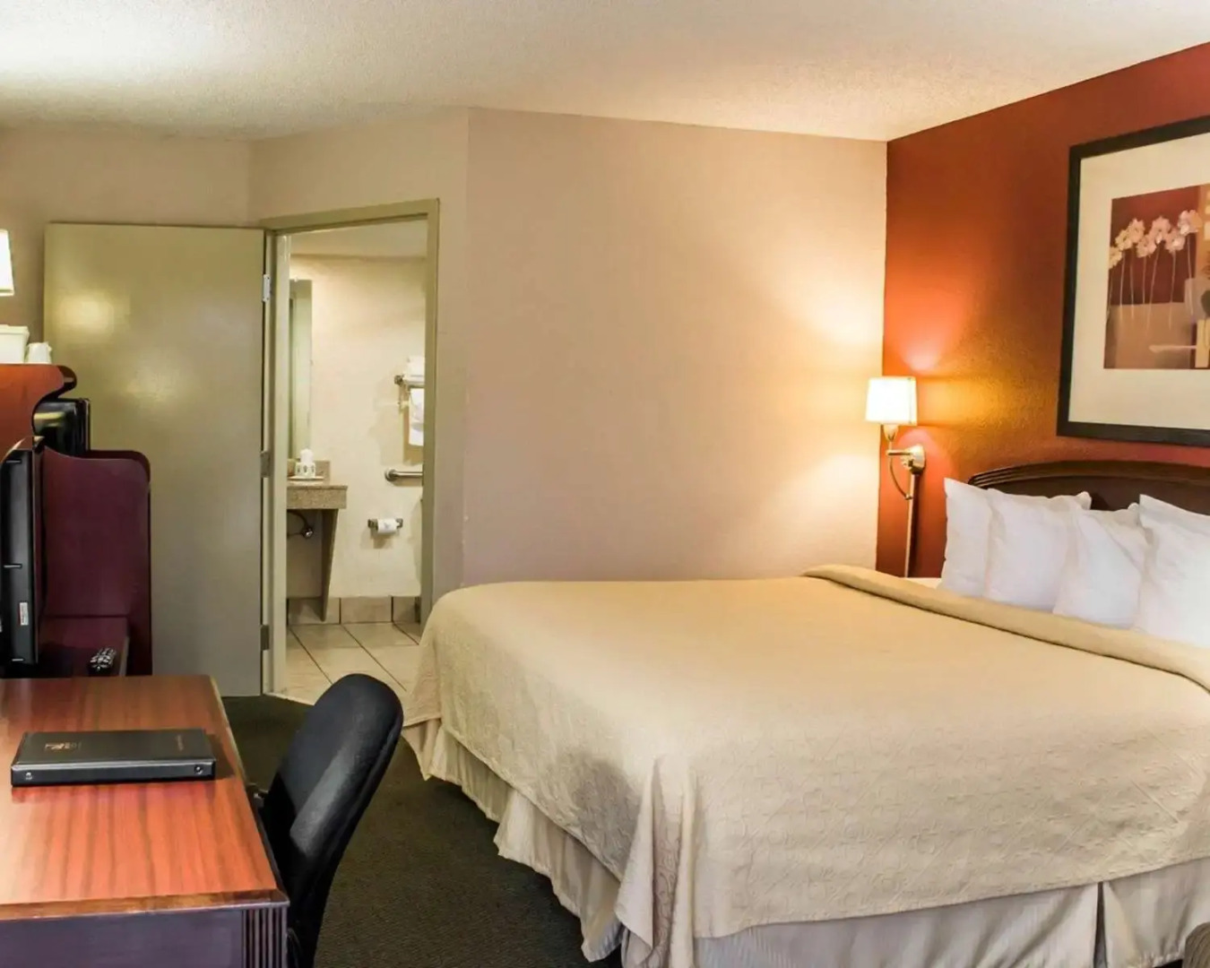 Quality Inn Roanoke Rapids
