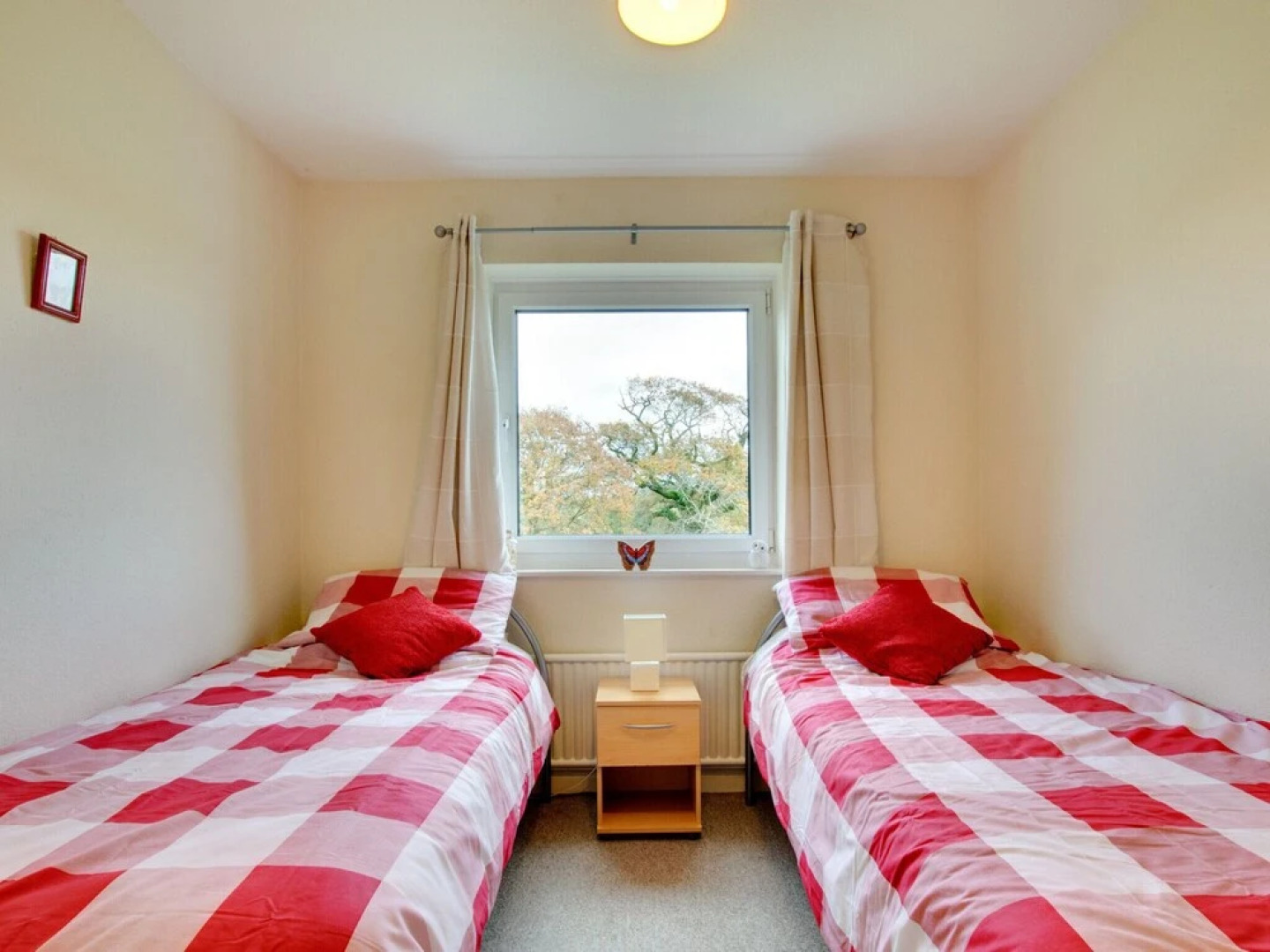 Homely Holiday Home in Saundersfoot With Garden