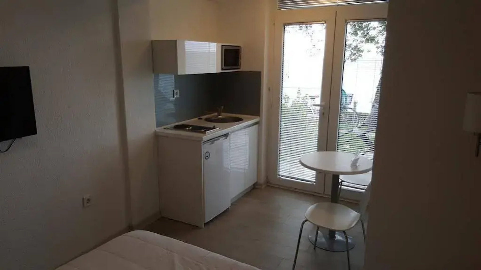 Golden Sunset Apartments