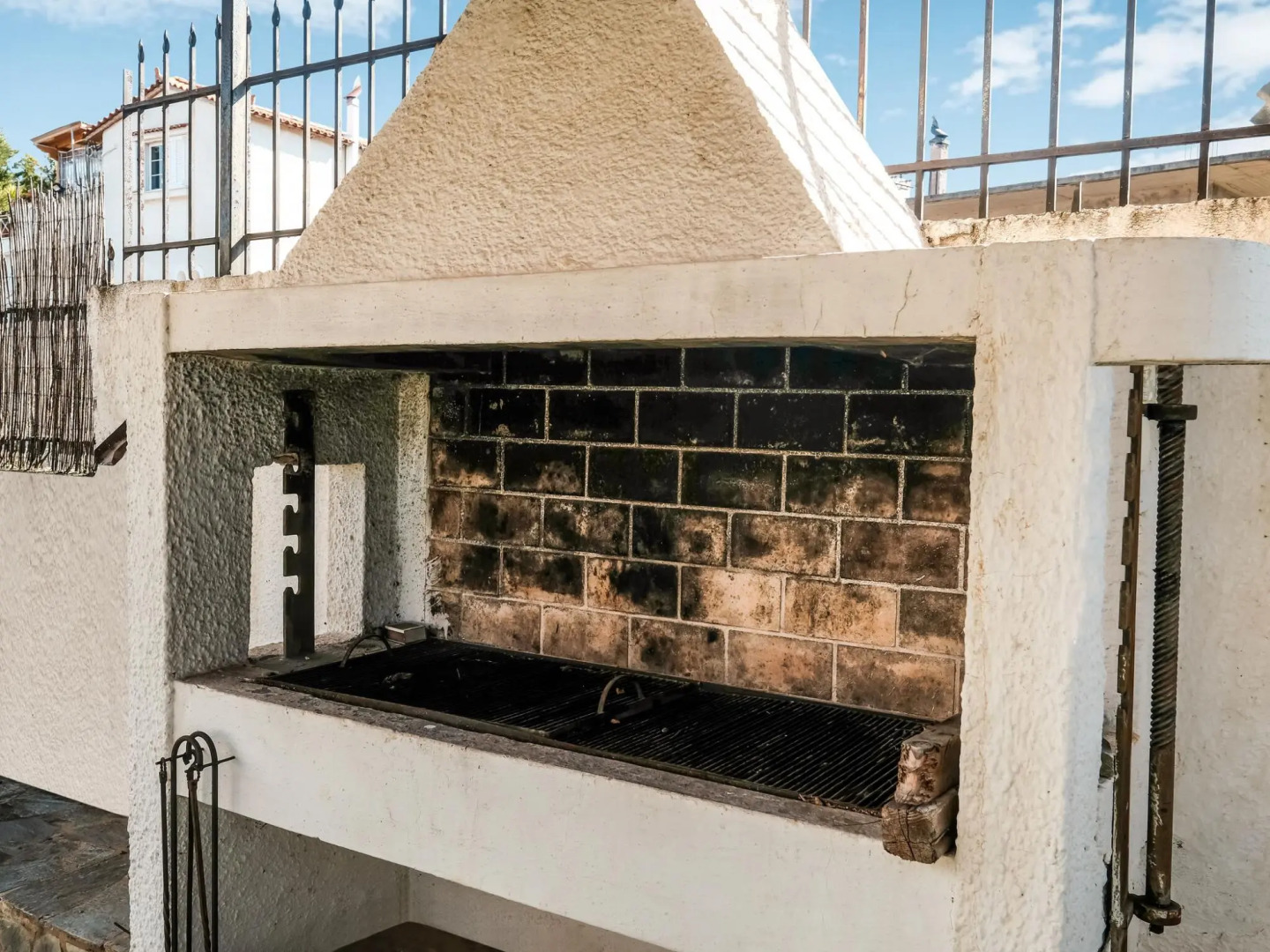 Holiday Villa With sea View in Paralia Avlidas