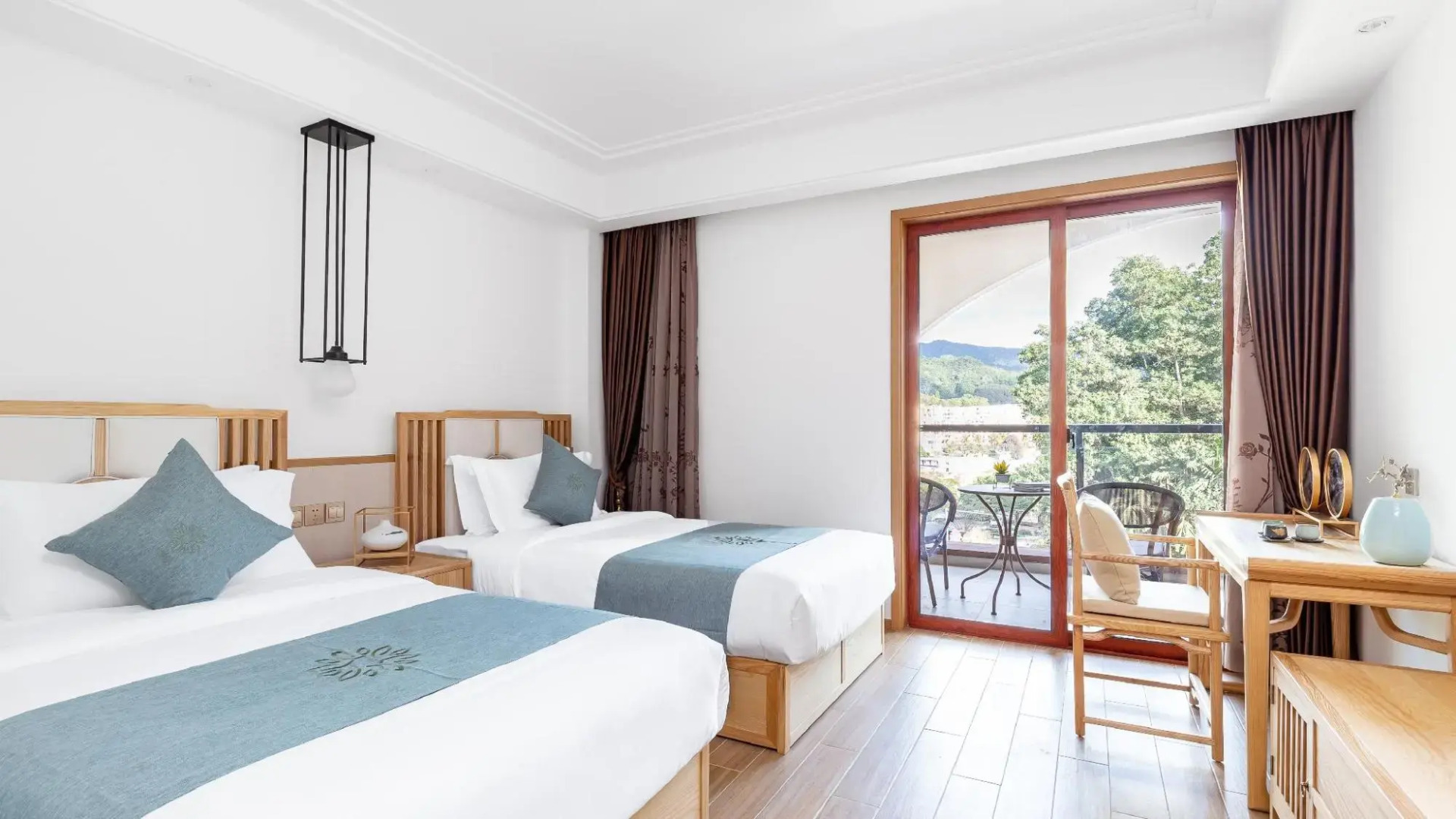 Floral Hotel · Harmony Pavilion Hotel