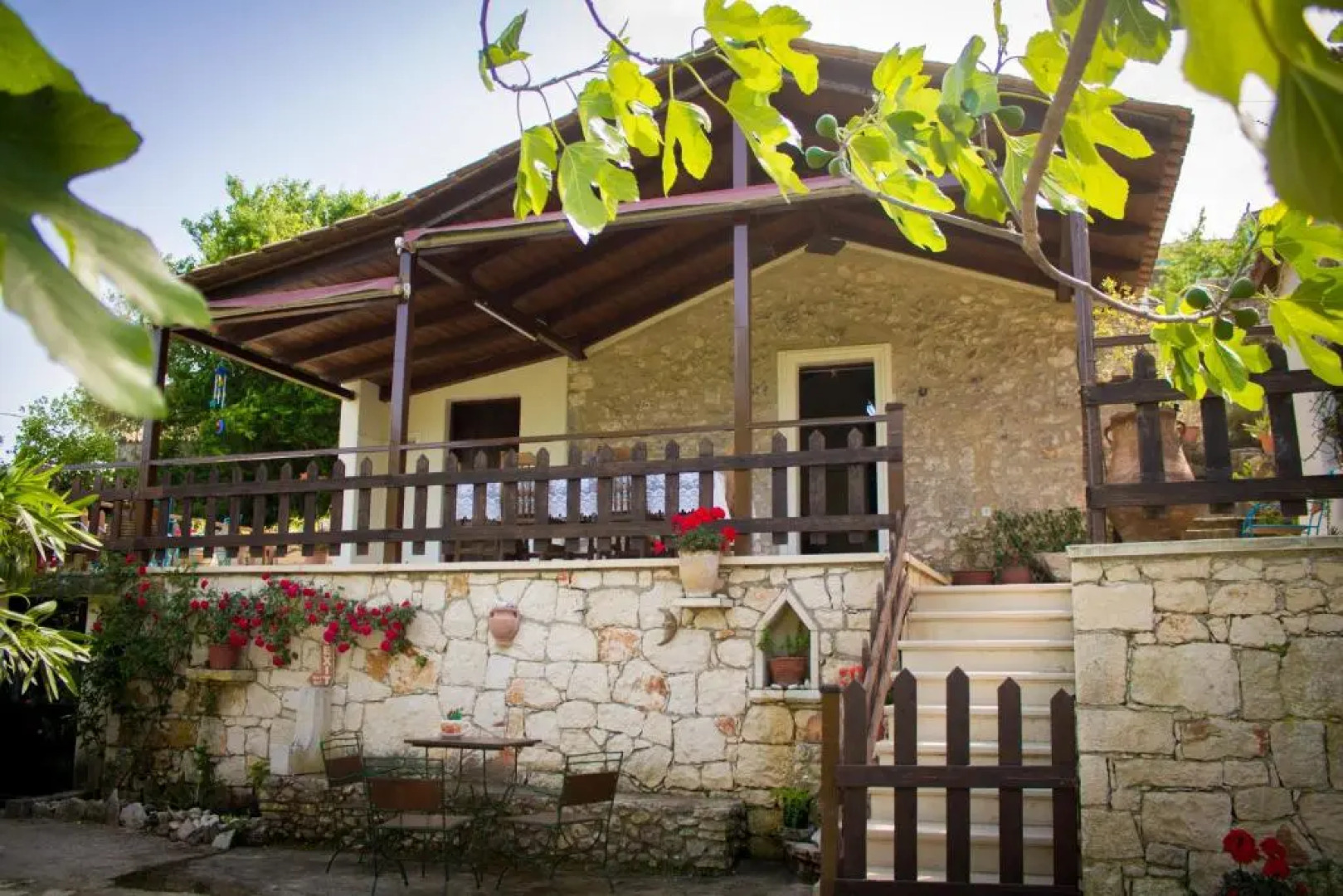 Gioia Traditional House