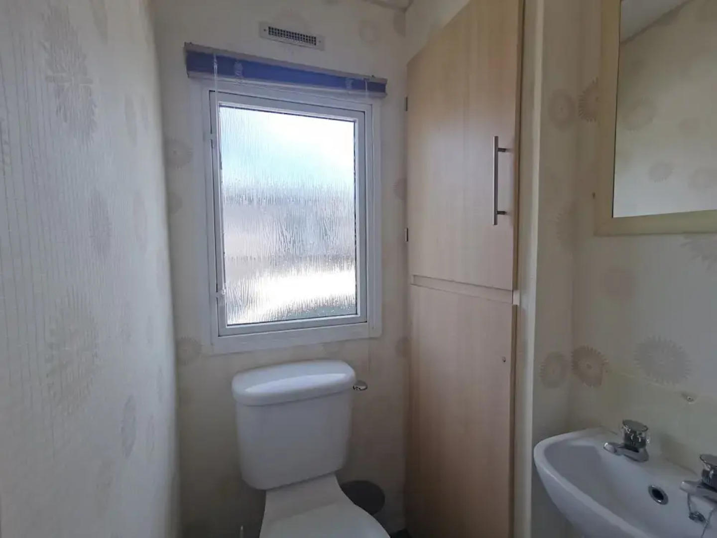 Snowdonia Holiday Sea Beach and Mountains View