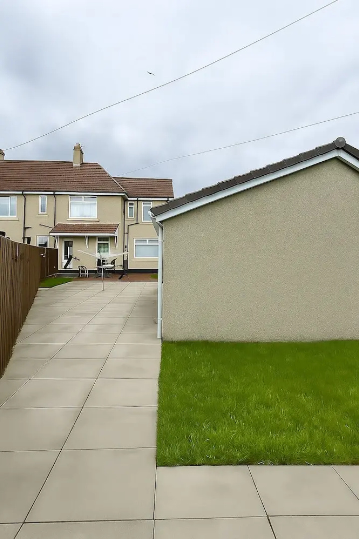 Register House - 4 bed 1 bath