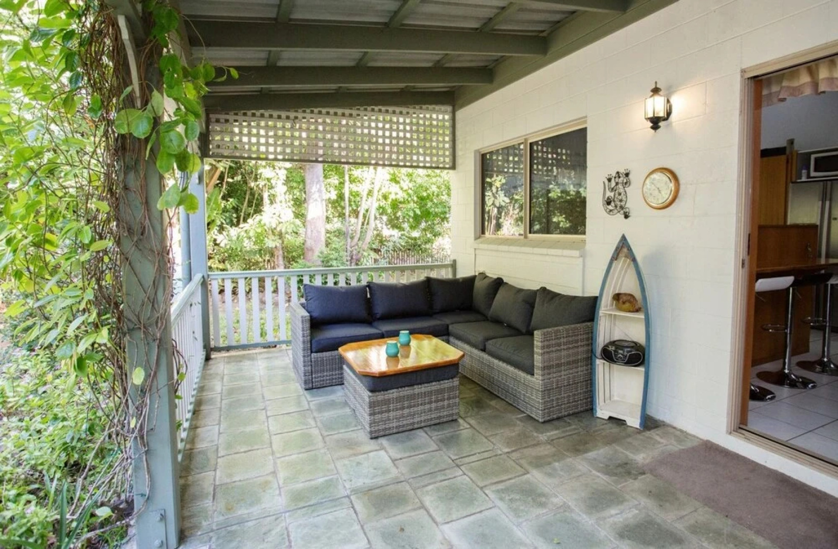 Rain Forest Retreat Jubilee Pocket