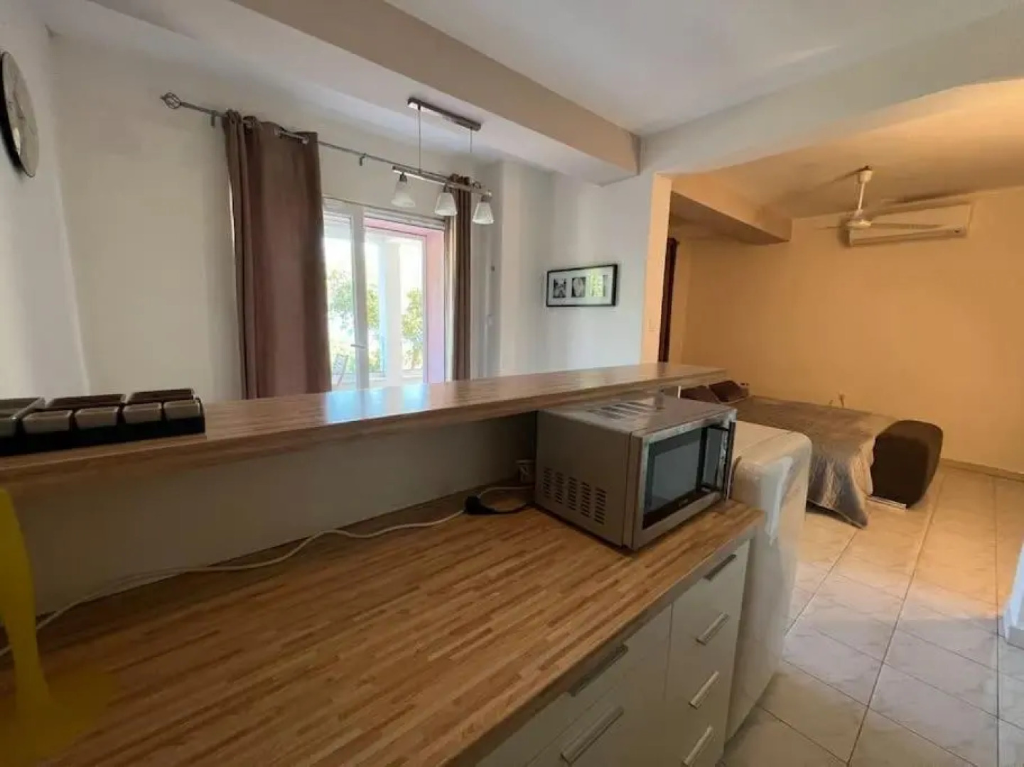 Studio Vesna with a terrace and sea view